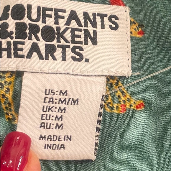 Women’s Pajama Set Cougar Animal Print Santa Holiday Novelty New Size medium - Picture 2 of 16